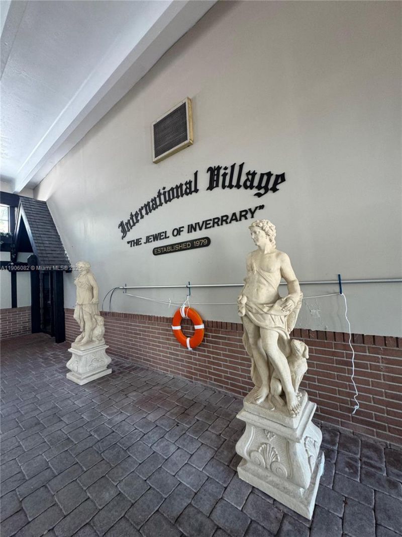 3730 Inverrary Dr, Unit 3B, Lauderhill, FL 33319 Photo