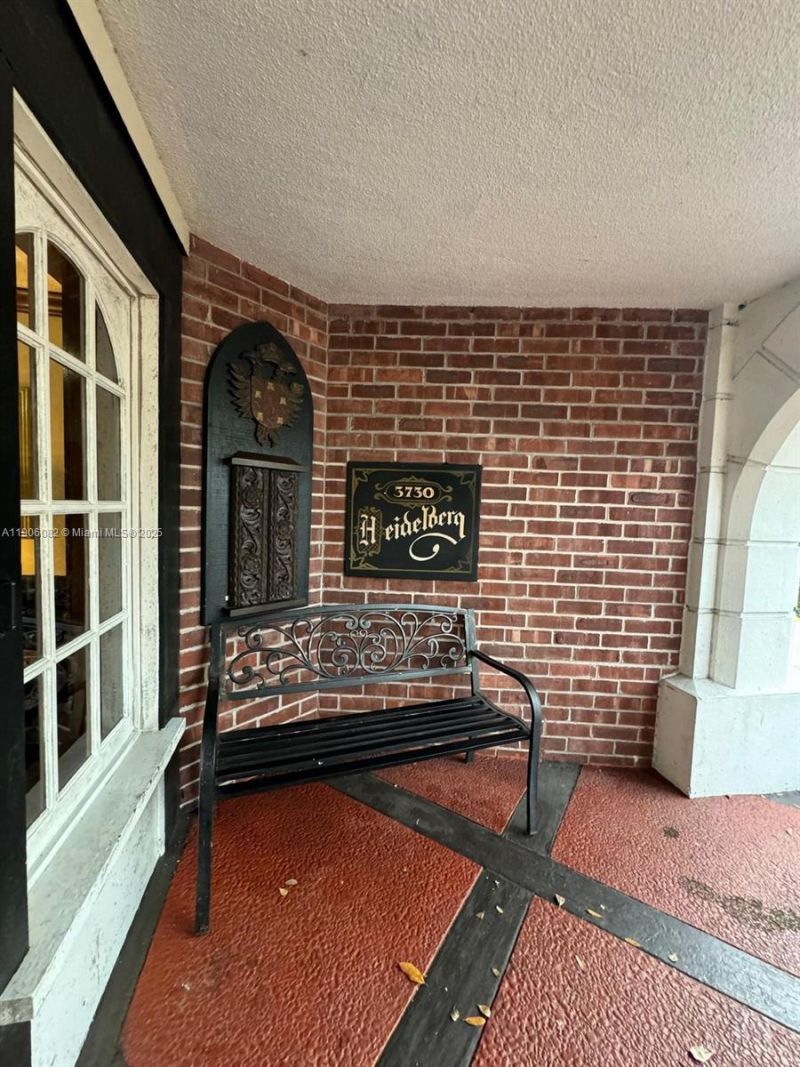 3730 Inverrary Dr, Unit 3B, Lauderhill, FL 33319 Photo