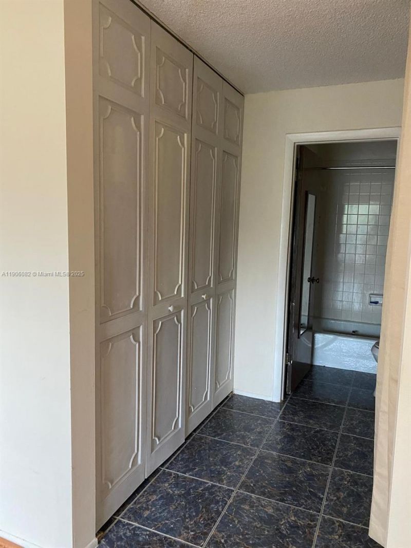 3730 Inverrary Dr, Unit 3B, Lauderhill, FL 33319 Photo