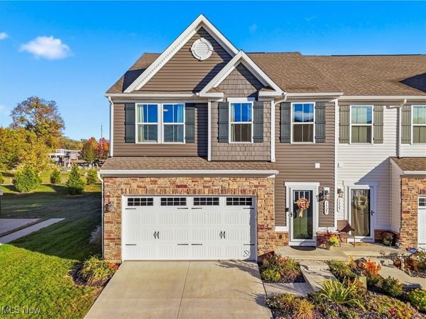 1525 Spruce Hill Drive, Stow, OH 44224