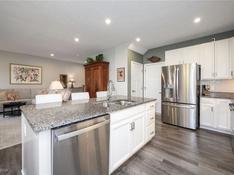 1525 Spruce Hill Drive, Stow, OH 44224 Photo 12