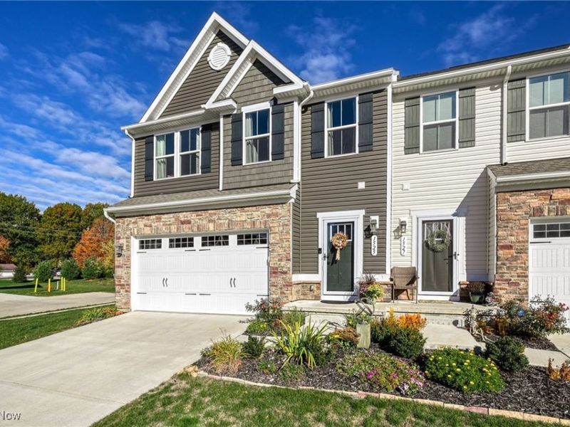 1525 Spruce Hill Drive, Stow, OH 44224 Photo 4