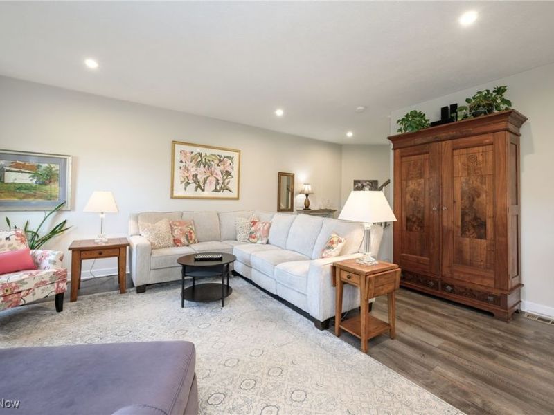 1525 Spruce Hill Drive, Stow, OH 44224 Photo 8