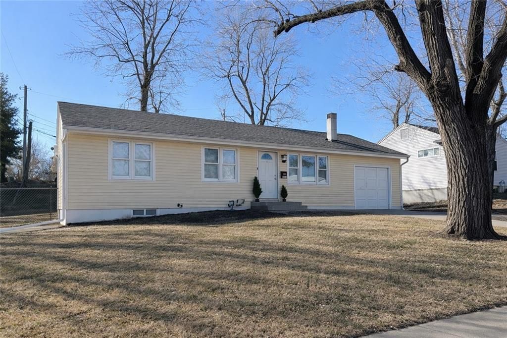 303 W Marcia Avenue, Independence, MO 64050 Main Photo