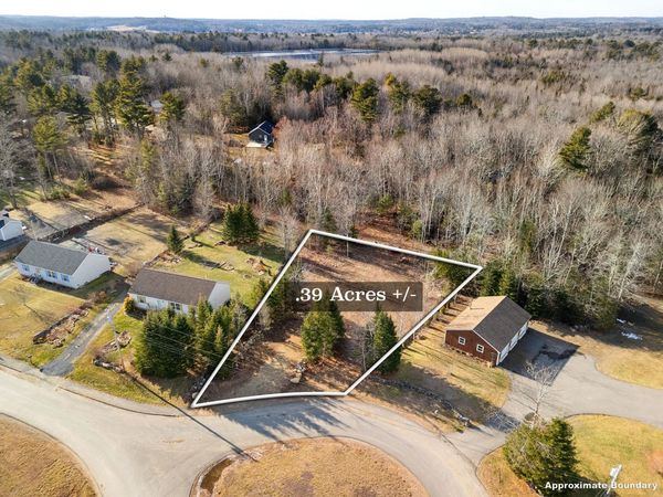 92 Maurice Avenue, Thomaston, ME 04861