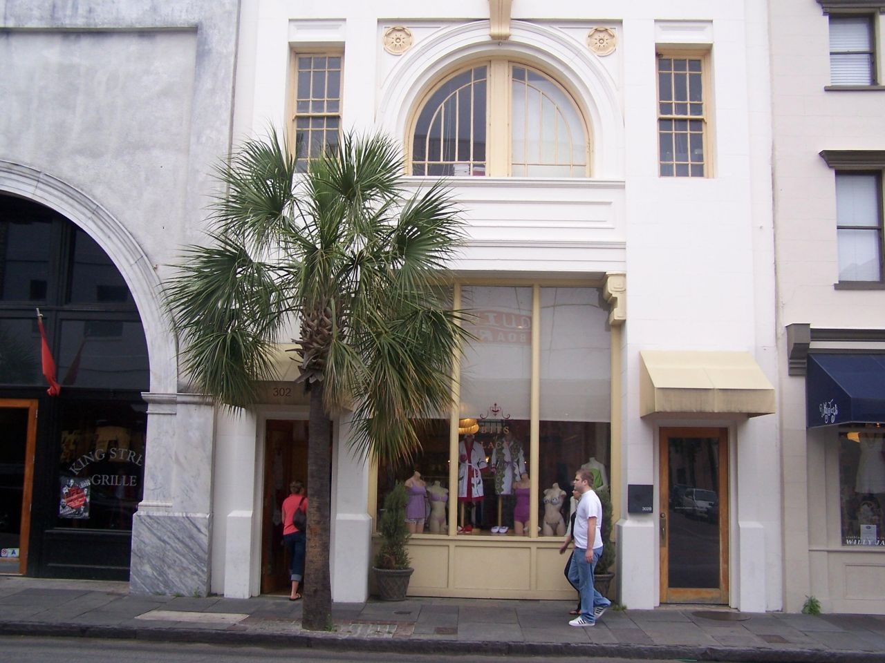 302 King Street Photo 8