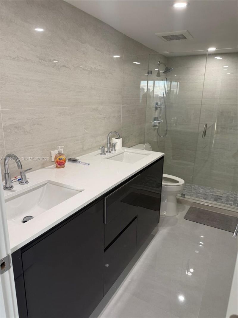 3675 N Country Club Dr, Unit 2606, Aventura, FL 33180 Photo