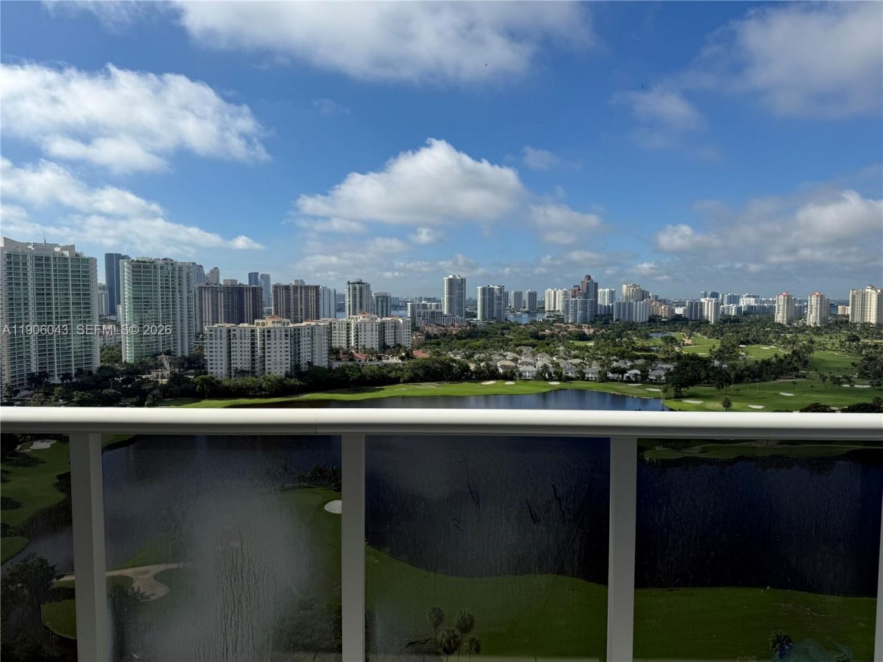 3675 N Country Club Dr, Unit 2606, Aventura, FL 33180 Photo