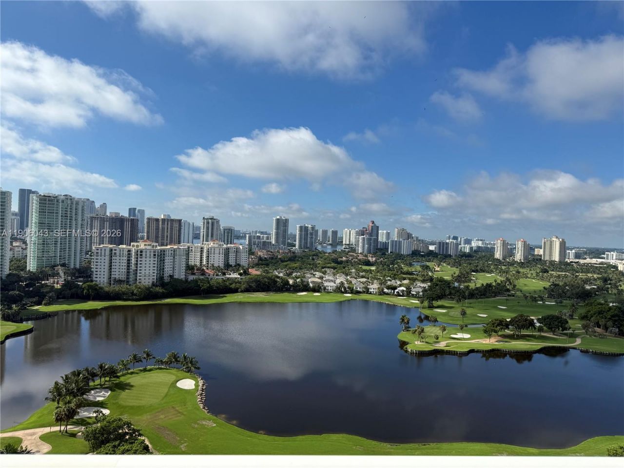 3675 N Country Club Dr, Unit 2606, Aventura, FL 33180 Photo