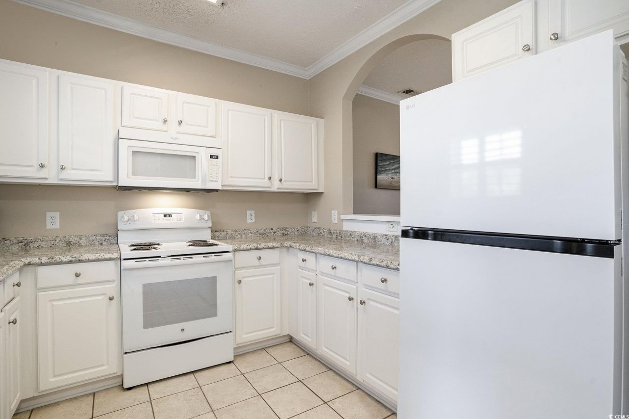 5801 Oyster Catcher Dr. Photo 10