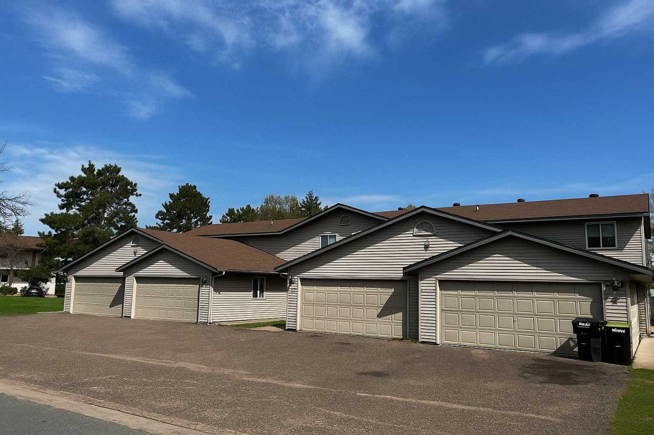 2419 Fryklund Drive, Menomonie, WI 54751