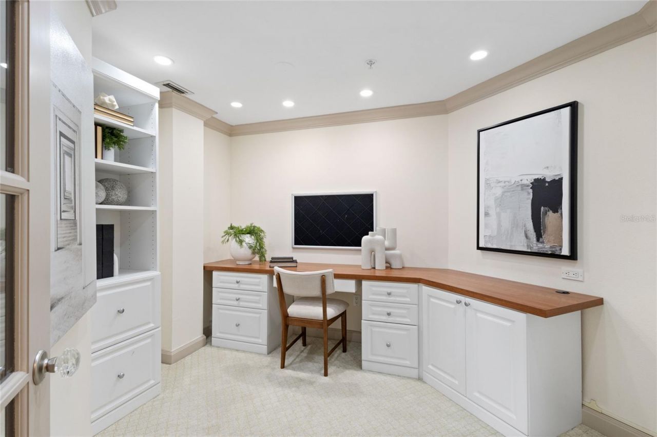 545 Sanctuary Drive, Unit B204, Longboat Key, FL 34228 Photo