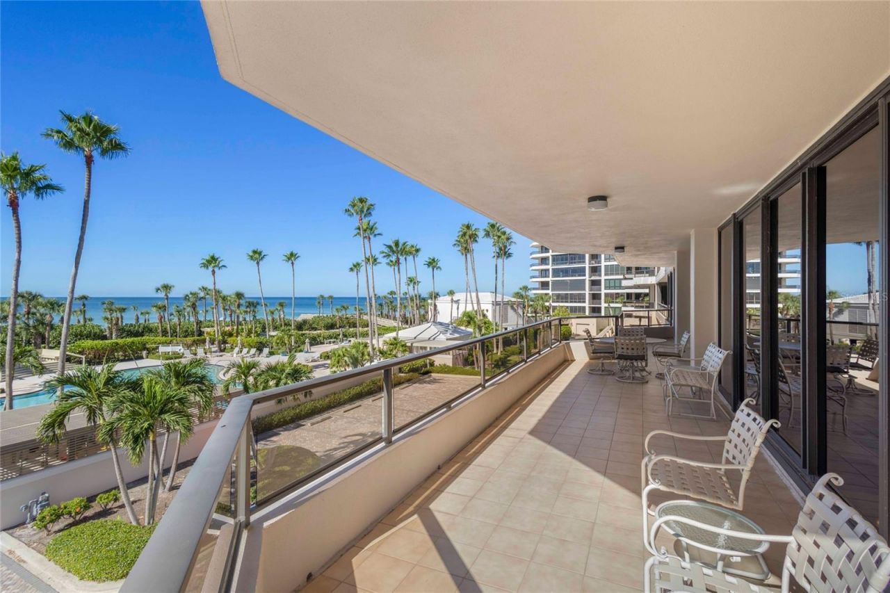 545 Sanctuary Drive, Unit B204, Longboat Key, FL 34228 Photo