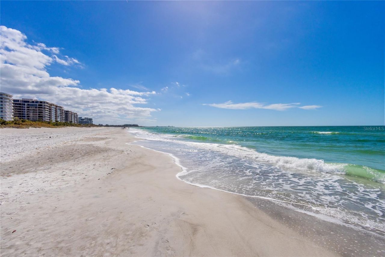 545 Sanctuary Drive, Unit B204, Longboat Key, FL 34228 Photo