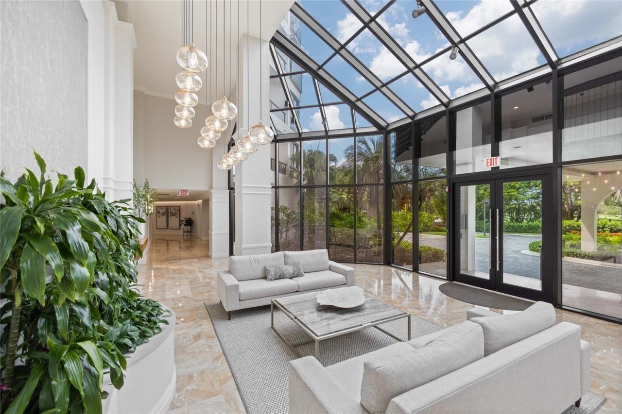 545 Sanctuary Drive, Unit B204, Longboat Key, FL 34228 Photo