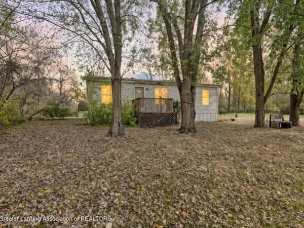 2555 Potter Road, Leslie, MI 49251