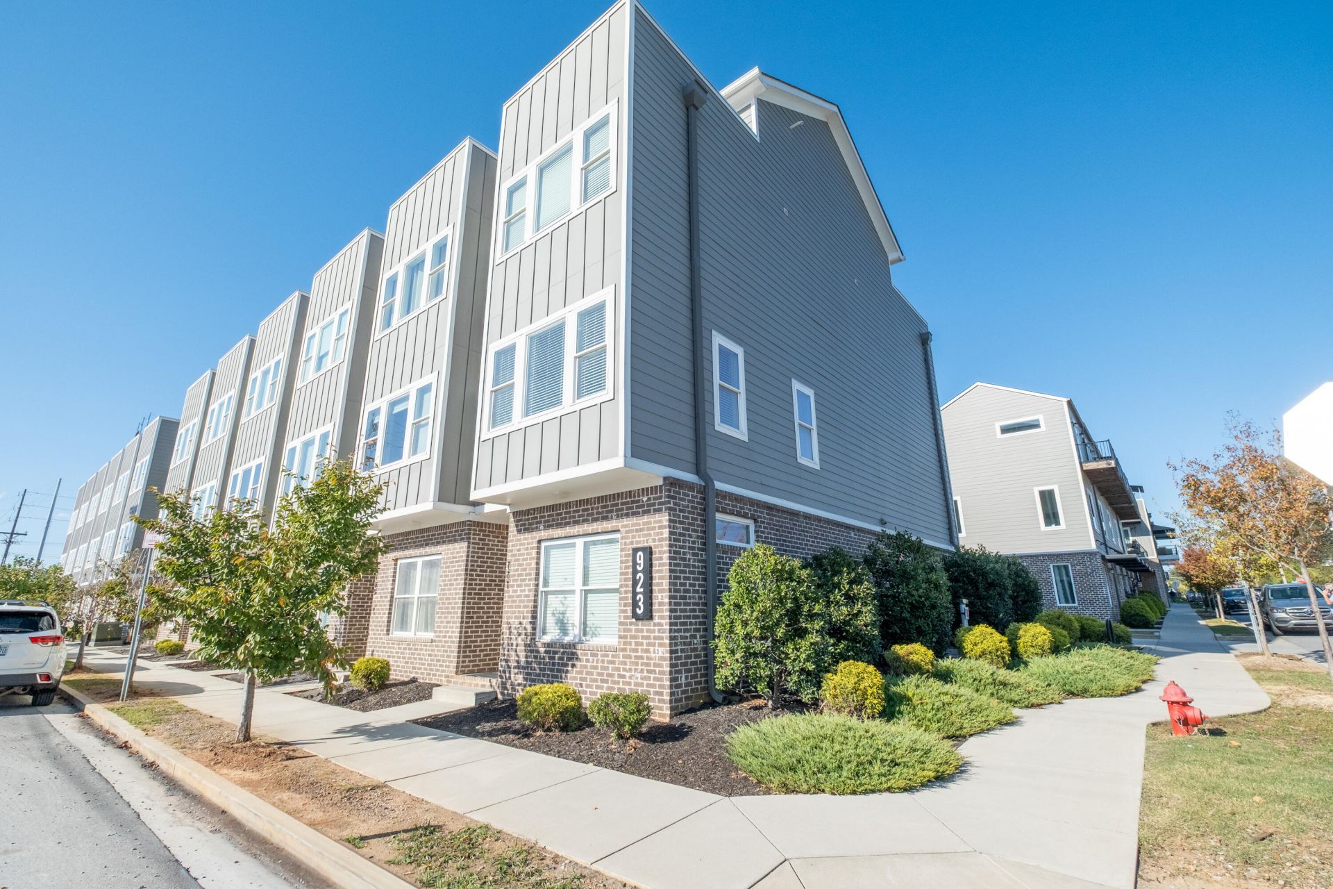 923 E 17th Street Chattanooga, TN 37408