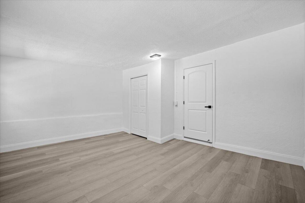 905 SE 10th Street, Stuart, FL 34994 Photo