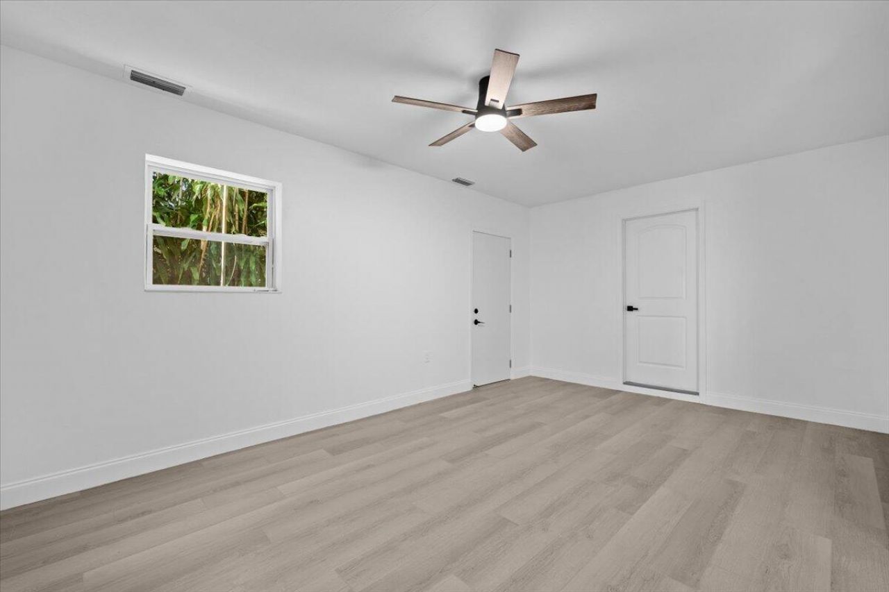 905 SE 10th Street, Stuart, FL 34994 Photo