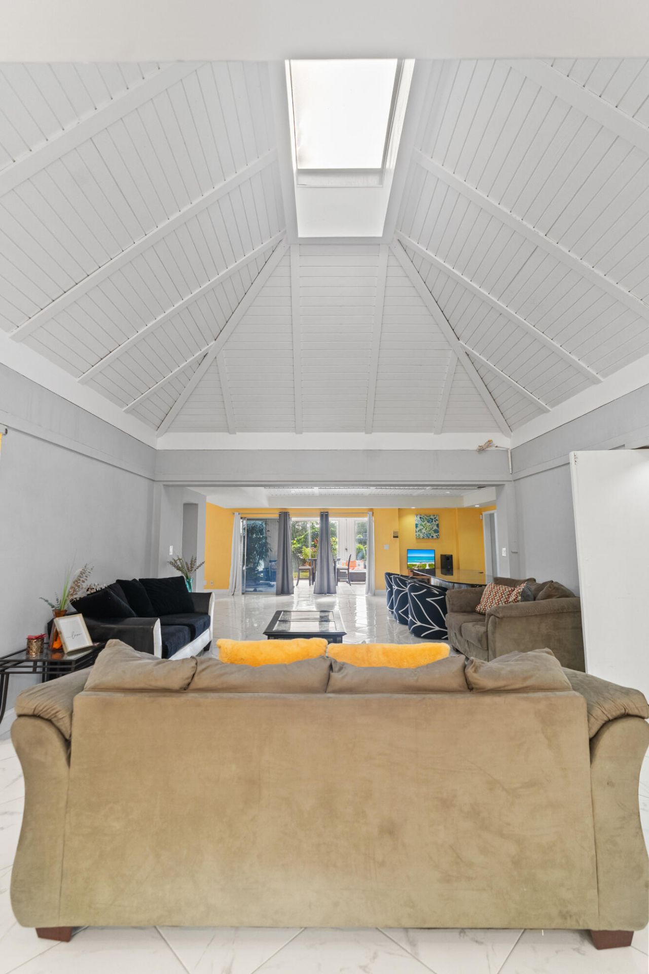 5104 White Oak Lane E, Tamarac, FL 33319 Photo