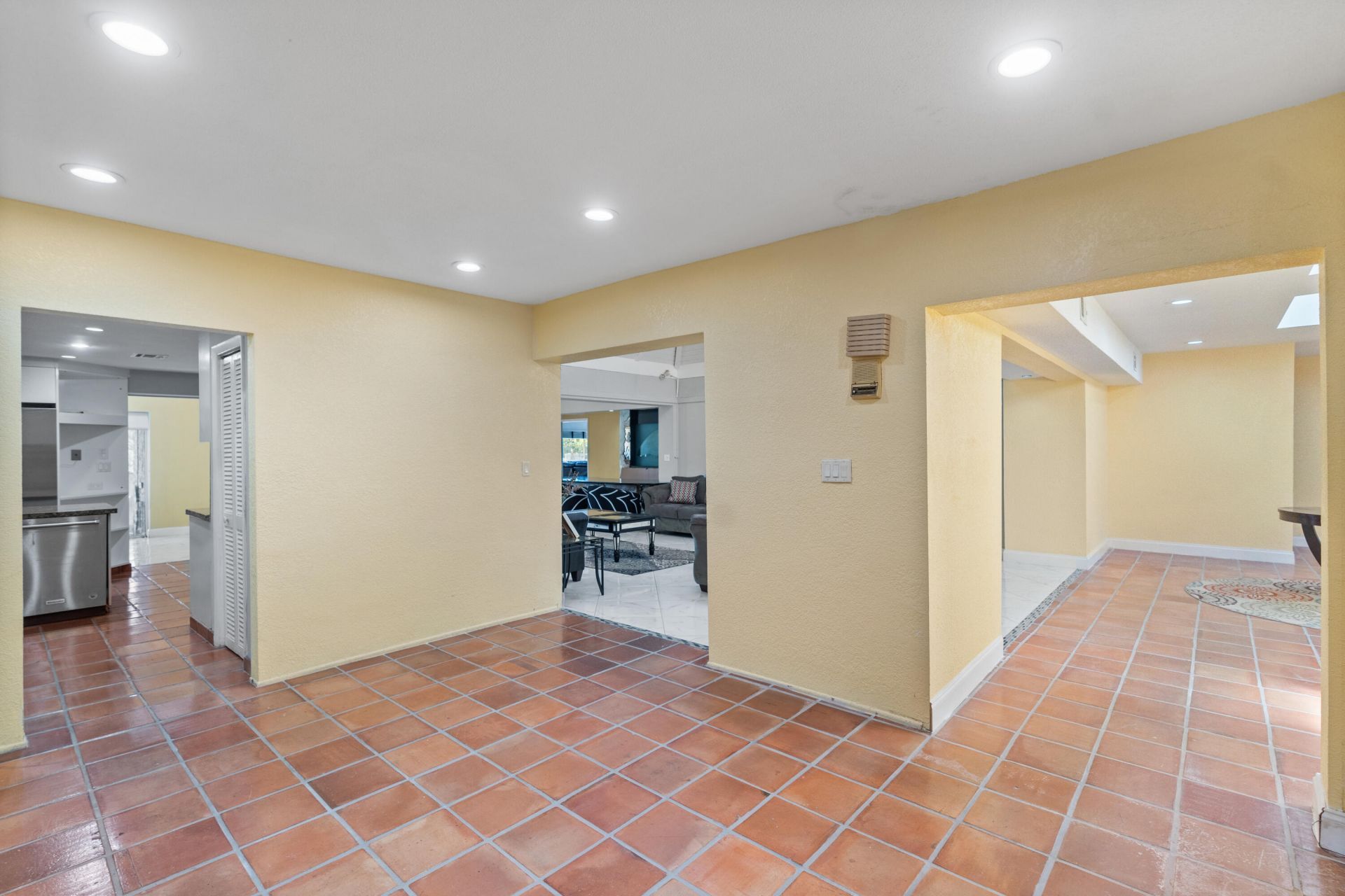 5104 White Oak Lane E, Tamarac, FL 33319 Photo