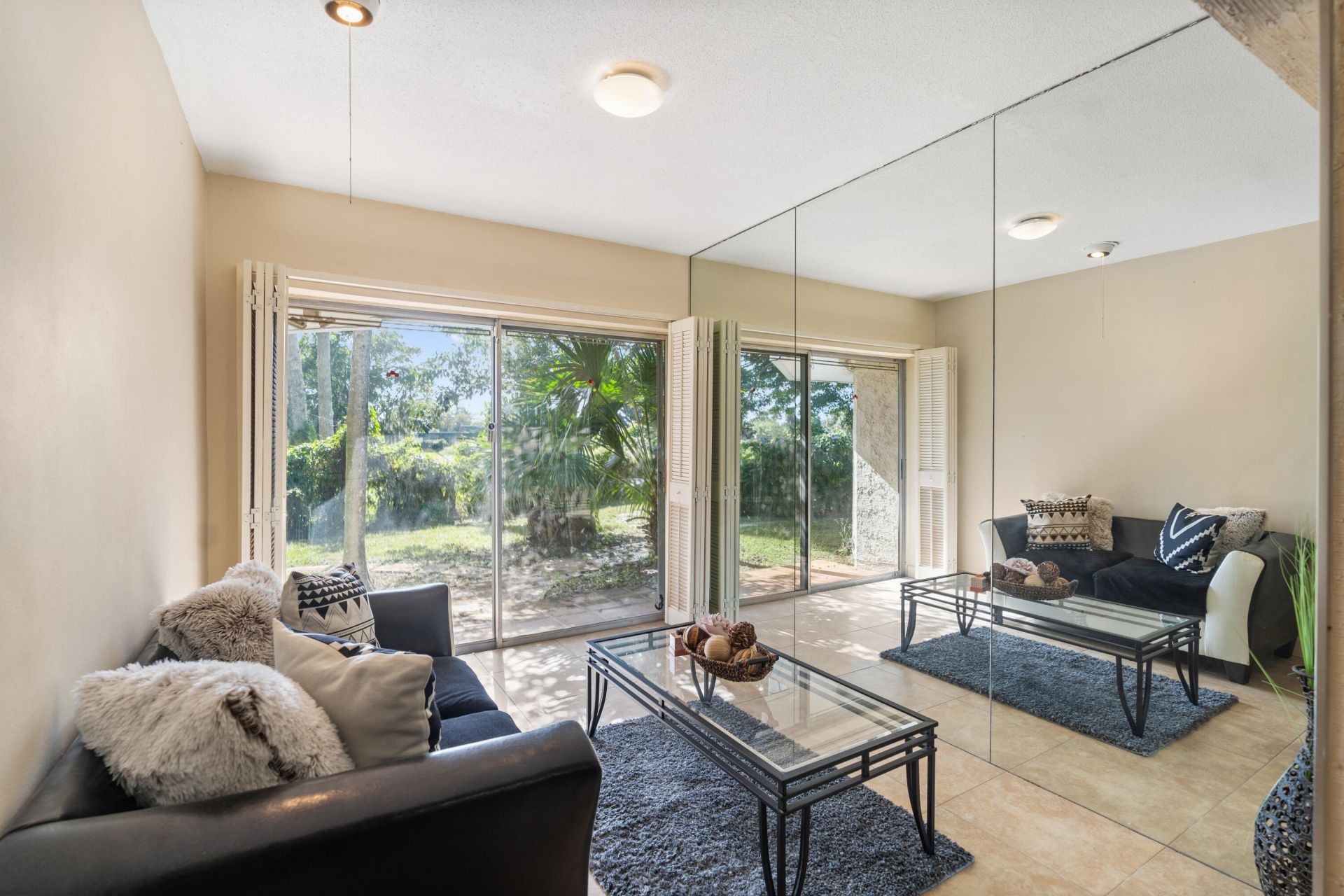 5104 White Oak Lane E, Tamarac, FL 33319 Photo