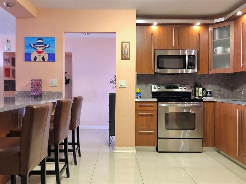 2500 Parkview Drive, Unit 1501, Hallandale Beach, FL 33009 Photo