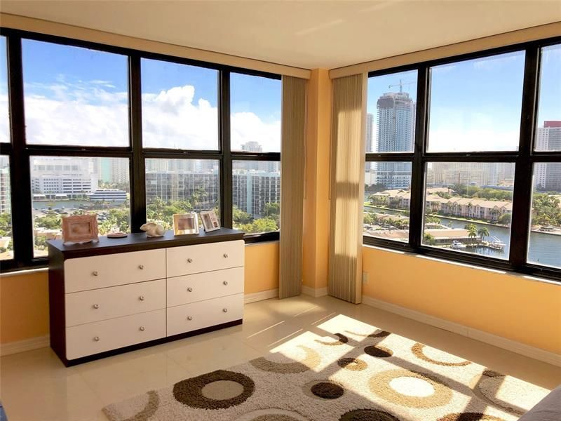 2500 Parkview Drive, Unit 1501, Hallandale Beach, FL 33009 Photo