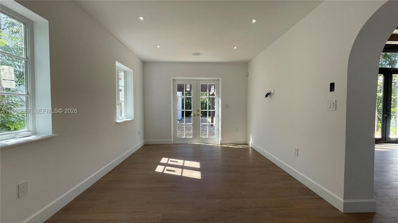 4100 Monserrate St, Coral Gables, FL 33146 Photo