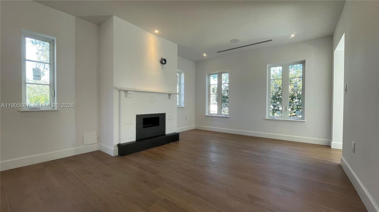 4100 Monserrate St, Coral Gables, FL 33146 Photo