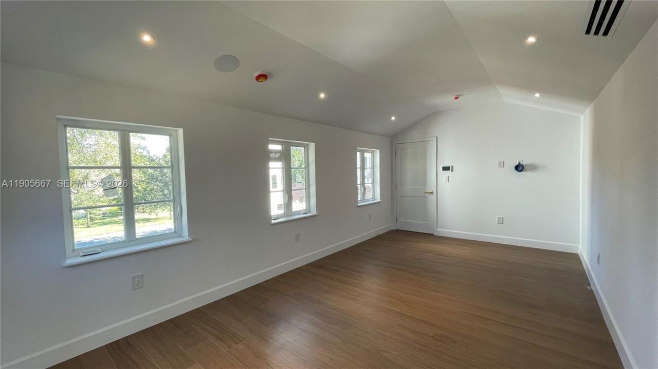 4100 Monserrate St, Coral Gables, FL 33146 Photo