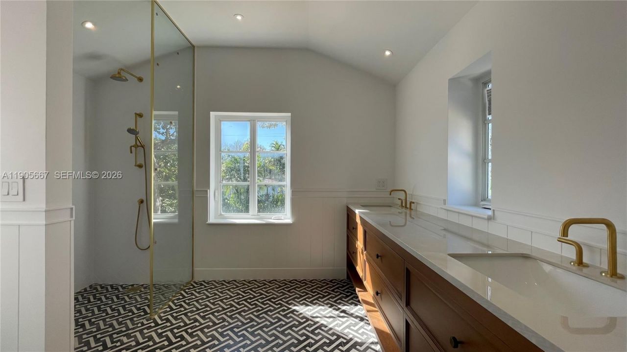 4100 Monserrate St, Coral Gables, FL 33146 Photo