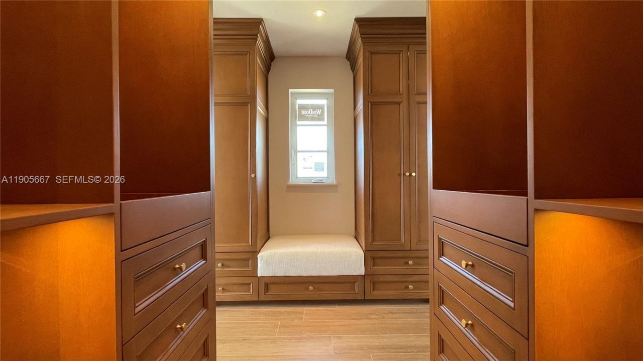 4100 Monserrate St, Coral Gables, FL 33146 Photo