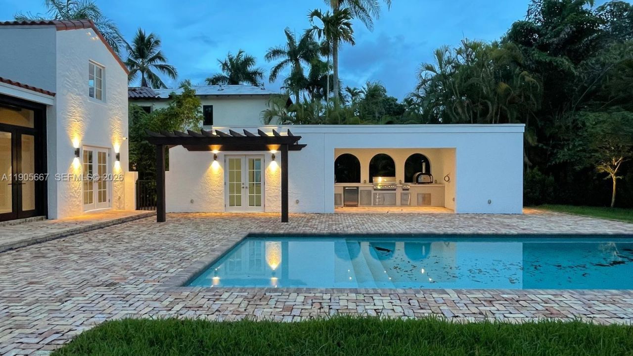 4100 Monserrate St, Coral Gables, FL 33146 Photo