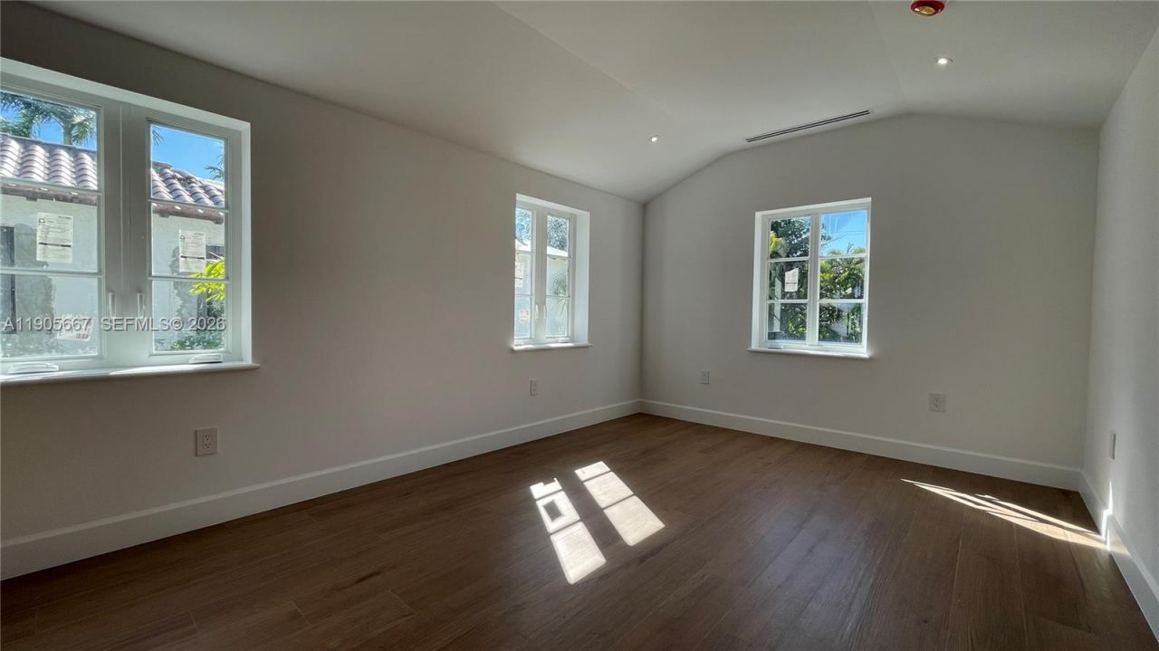 4100 Monserrate St, Coral Gables, FL 33146 Photo