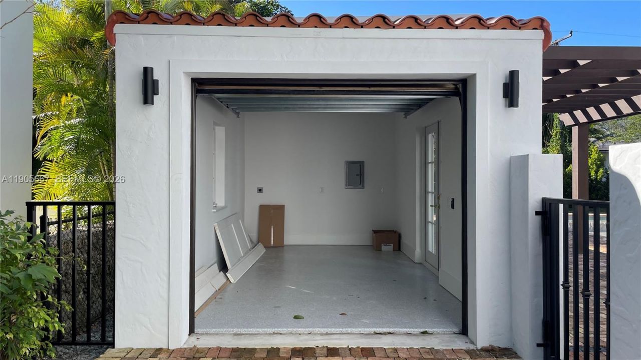 4100 Monserrate St, Coral Gables, FL 33146 Photo