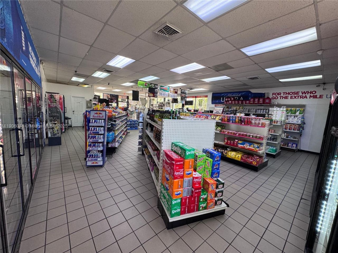 8400 W Oakland Park Blvd, Sunrise, FL 33351 Photo