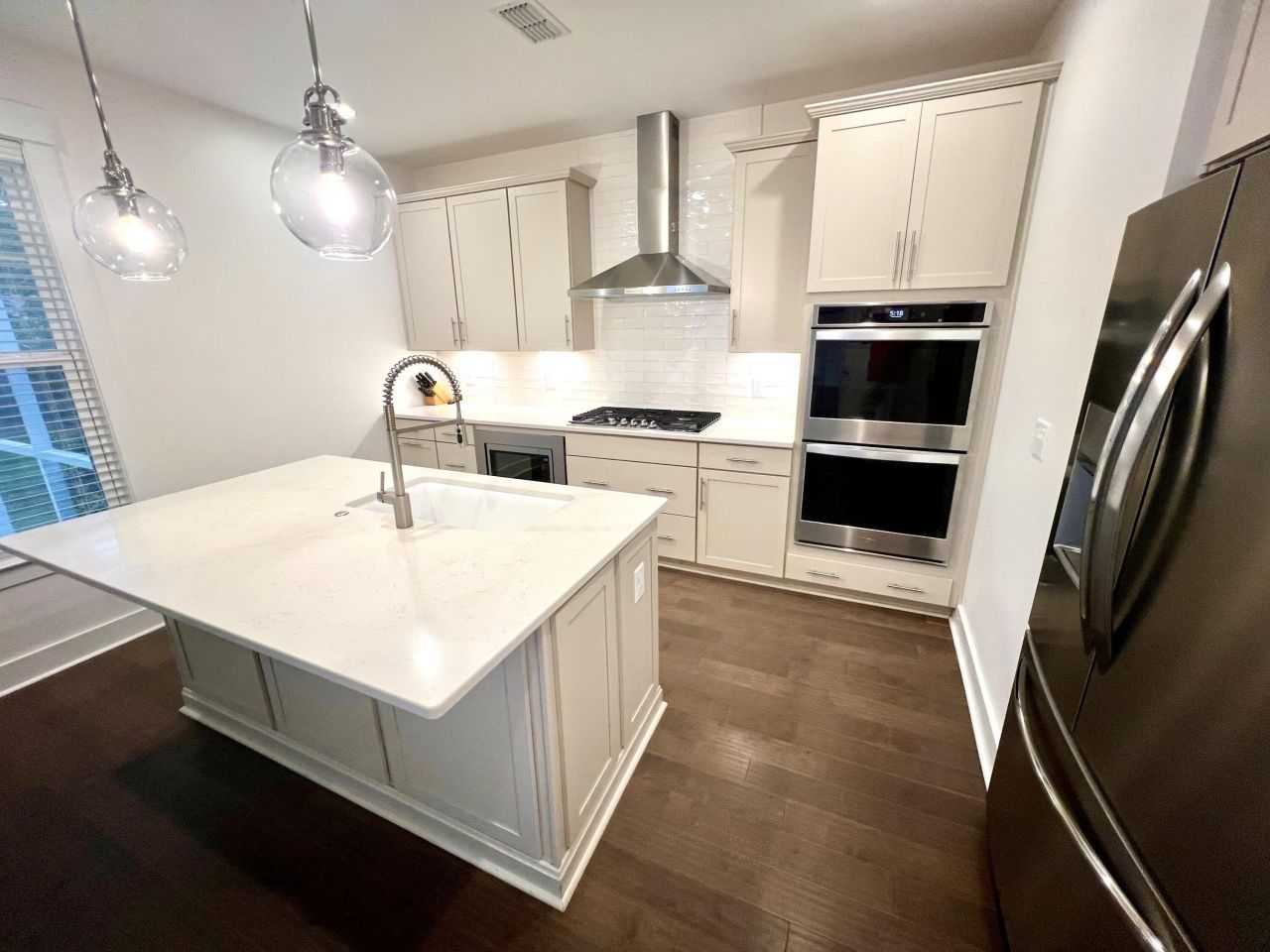 1226 Gannett Road Photo 3