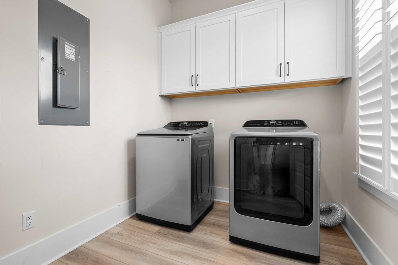 222 Symphony Avenue Photo 12