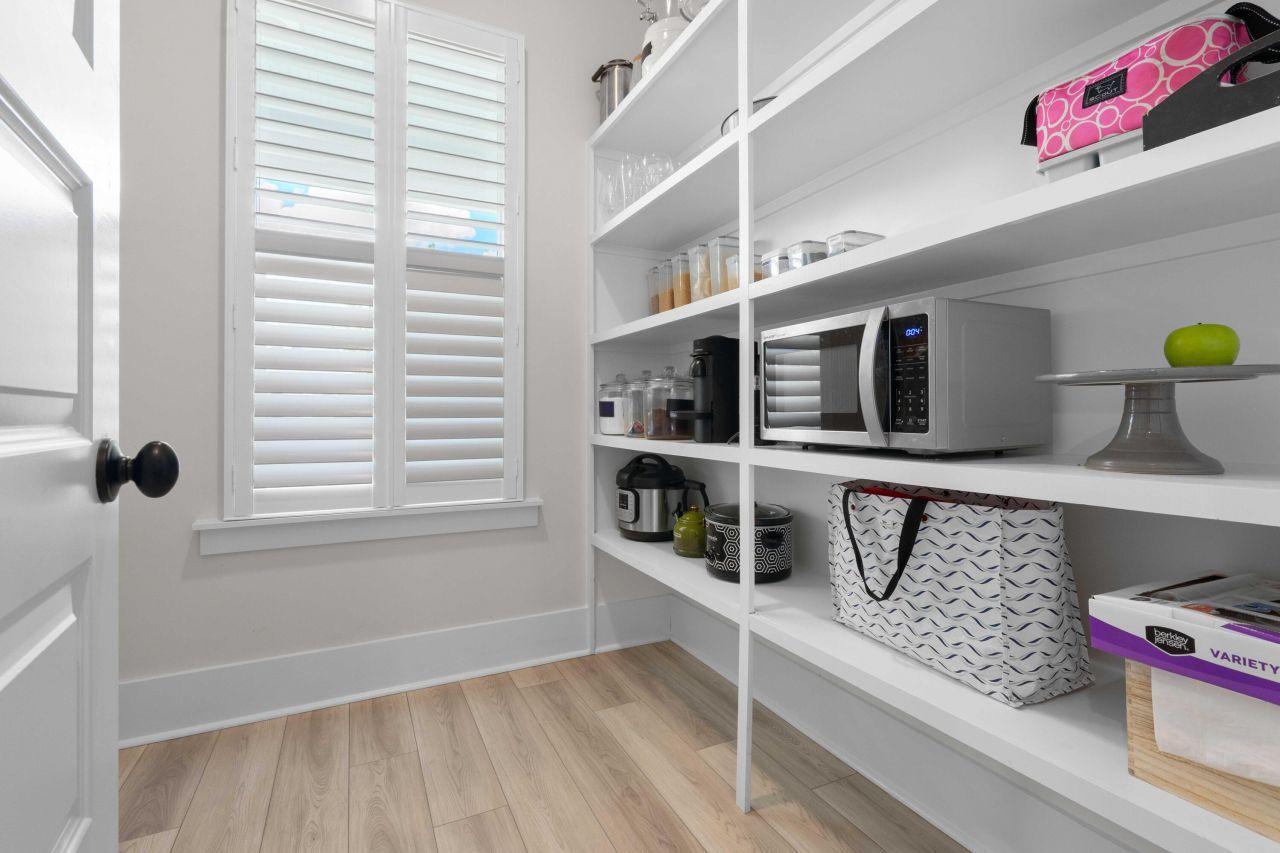 222 Symphony Avenue Photo 20