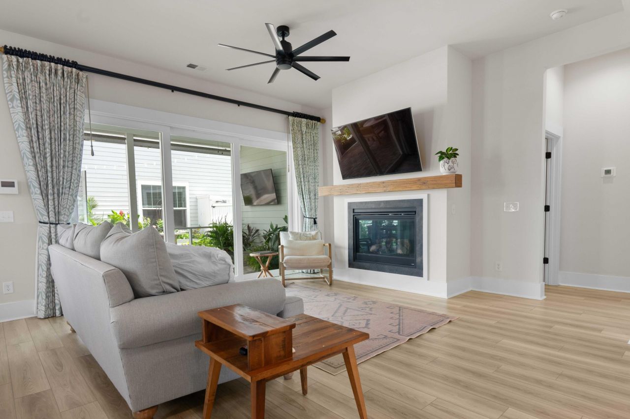 222 Symphony Avenue Photo 21