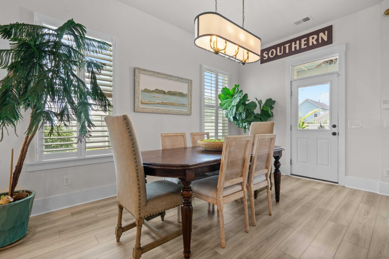 222 Symphony Avenue Photo 24