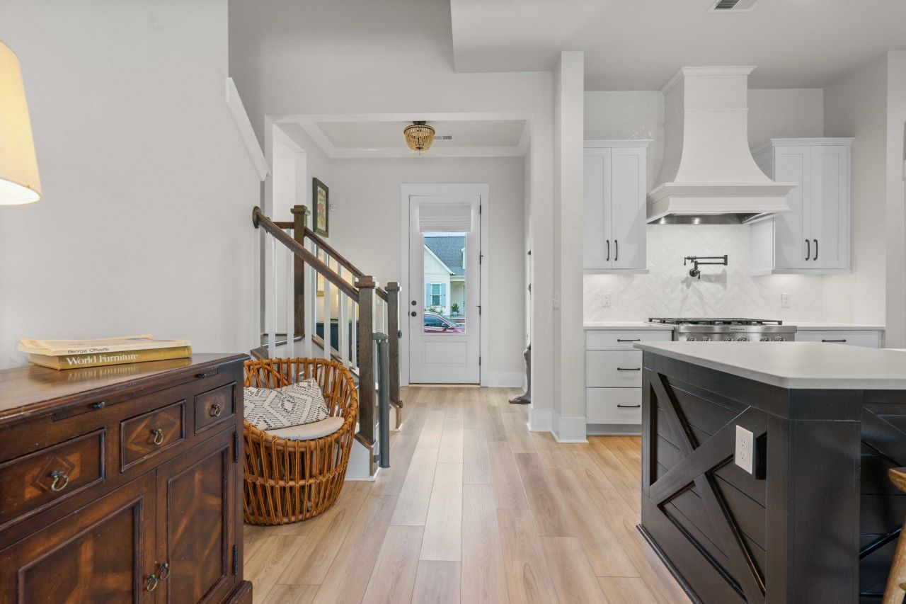 222 Symphony Avenue Photo 25