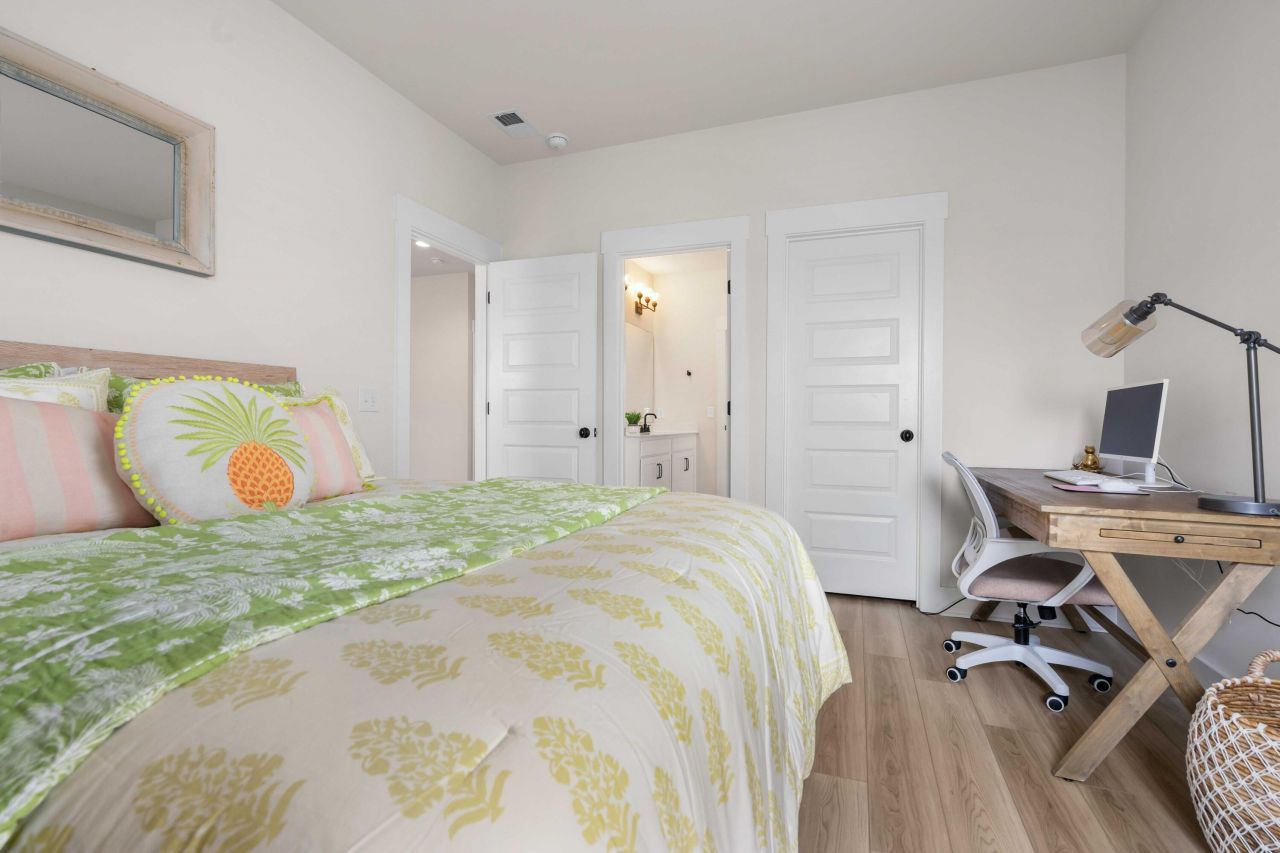 222 Symphony Avenue Photo 31