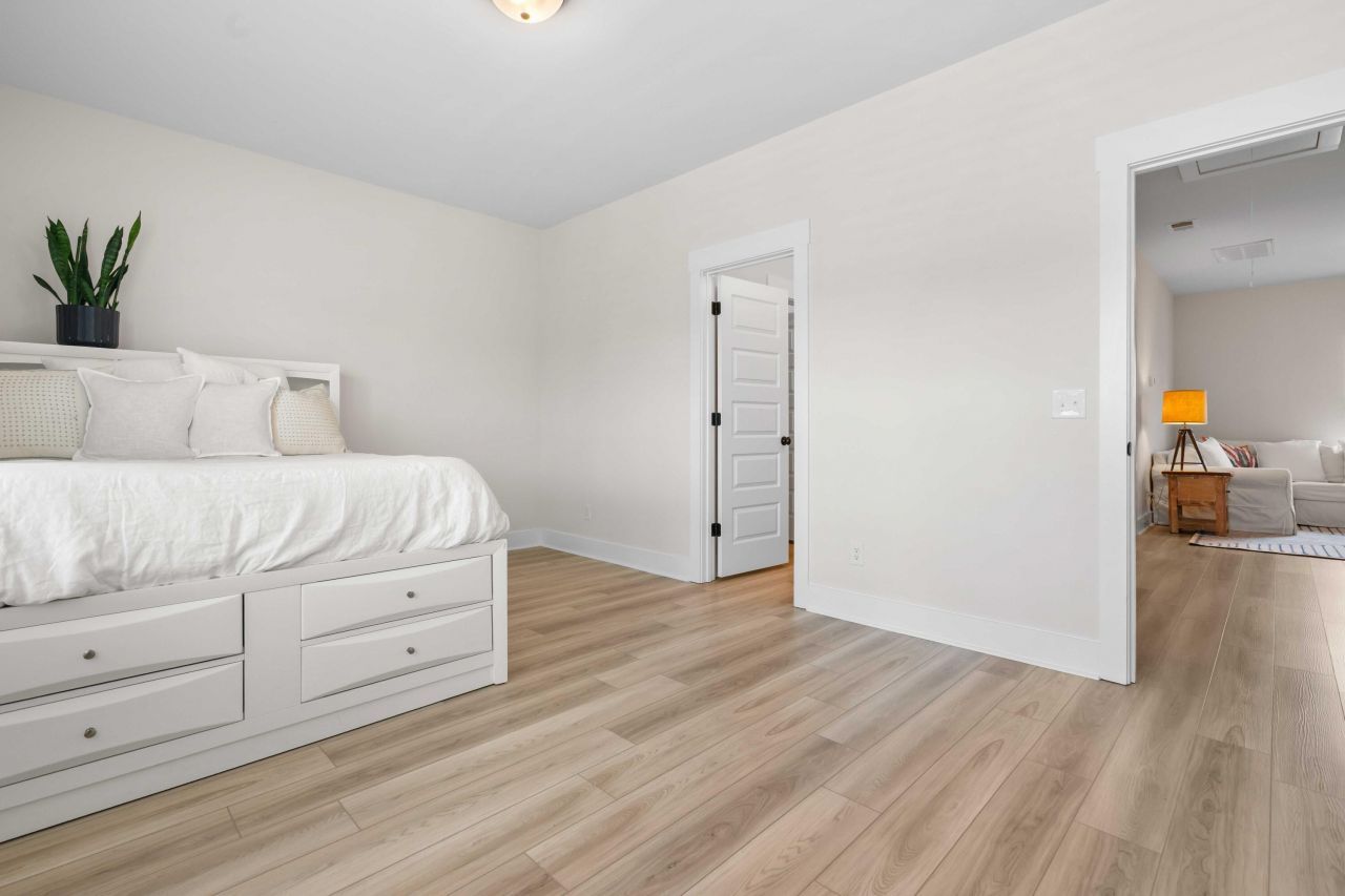 222 Symphony Avenue Photo 34