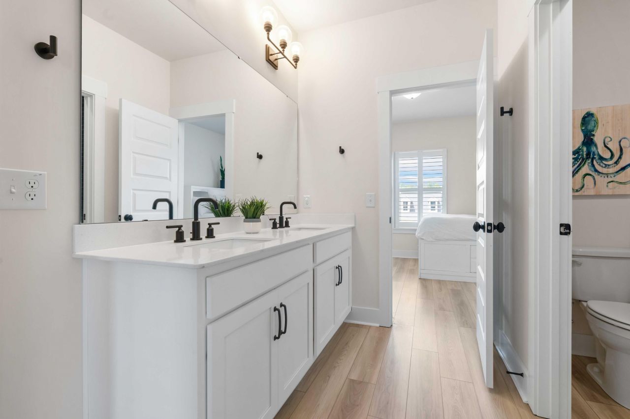 222 Symphony Avenue Photo 35