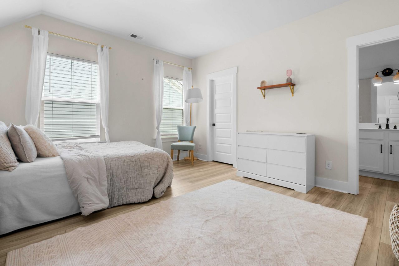 222 Symphony Avenue Photo 39