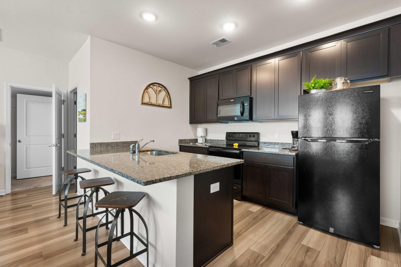 222 Symphony Avenue Photo 43