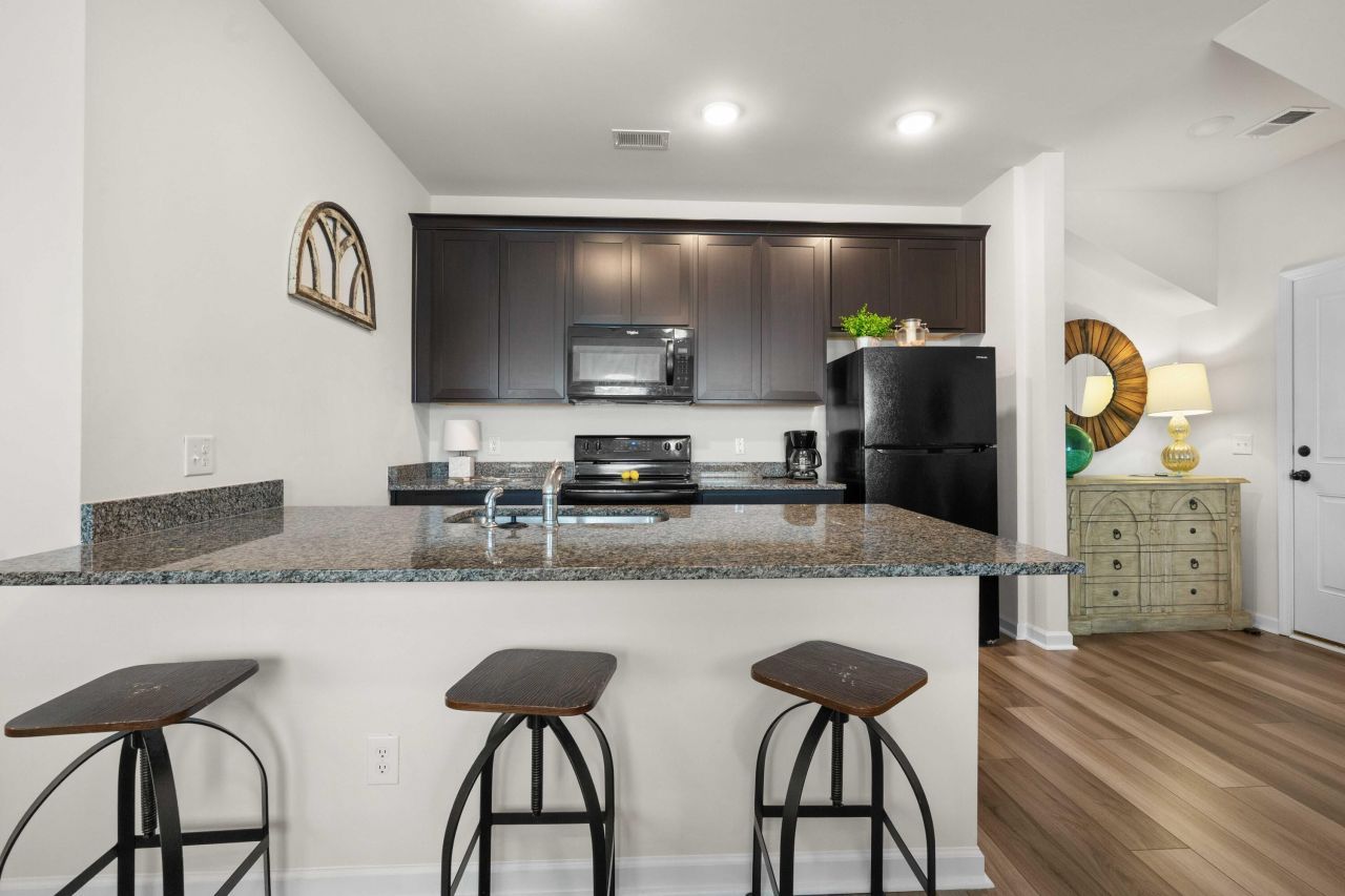 222 Symphony Avenue Photo 46