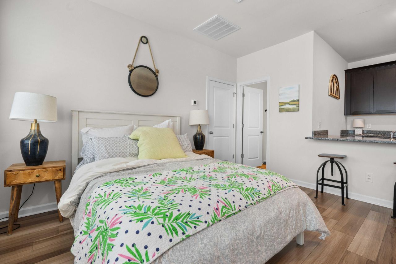 222 Symphony Avenue Photo 47